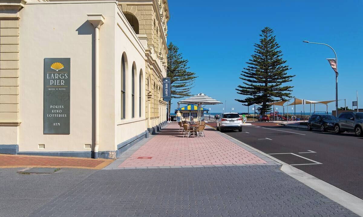 Photo of Outdoor in Largs Bay