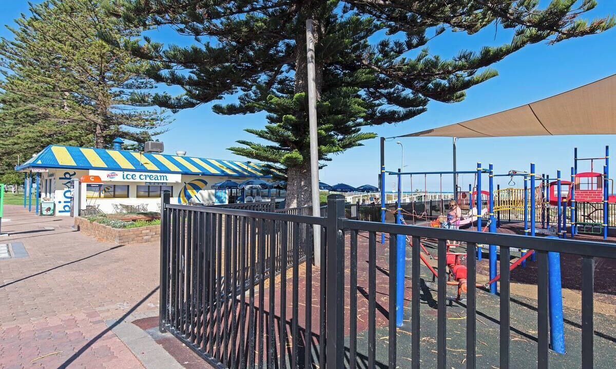 Photo of Outdoor in Largs Bay