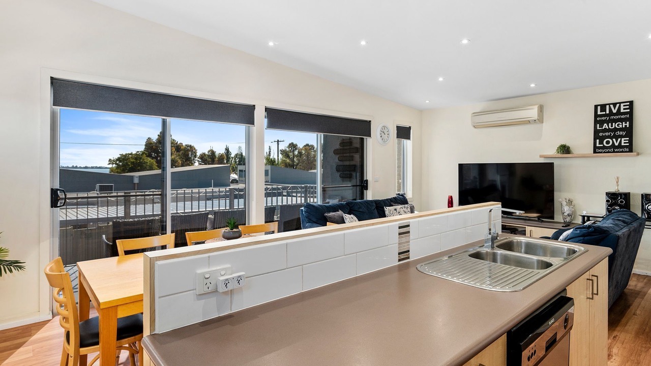 Photo of Kitchen in Yarrawonga
