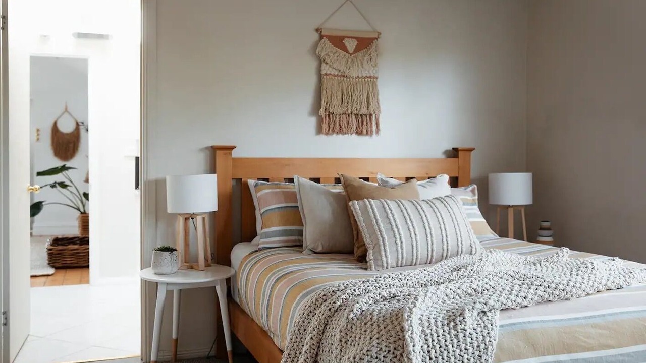 Photo of Bedroom in Seven Mile Beach