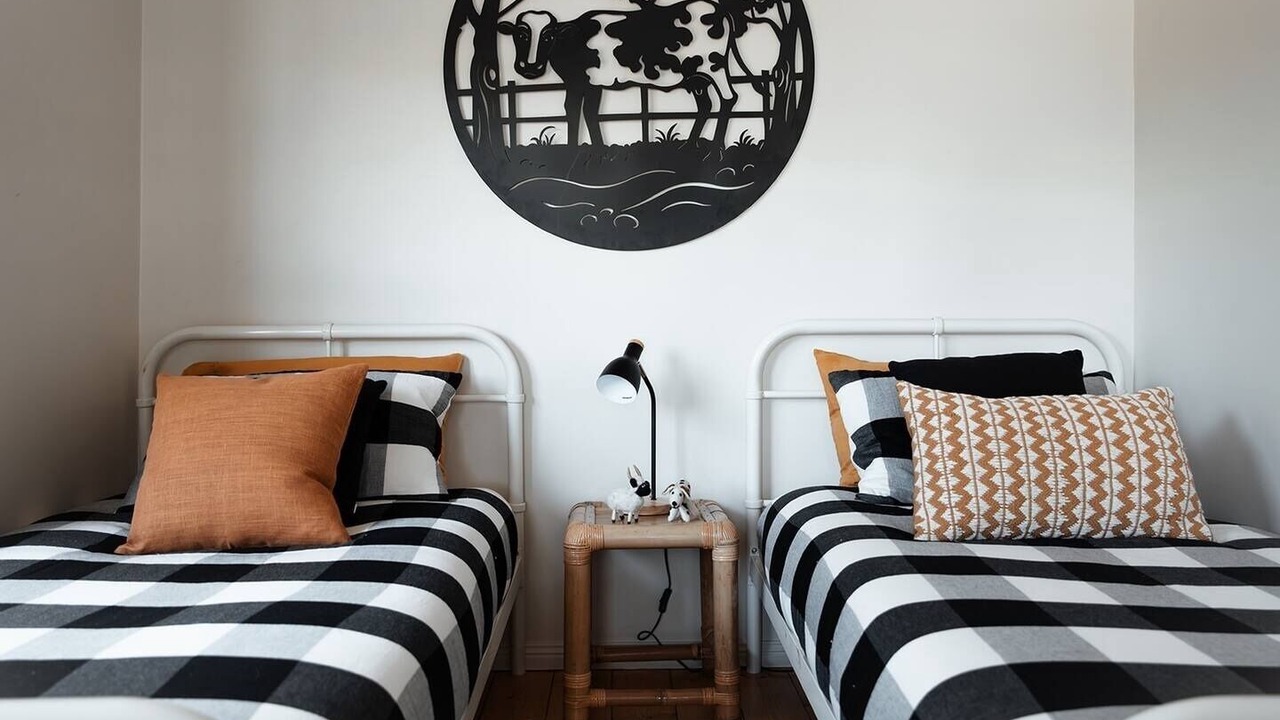 Photo of Bedroom in Seven Mile Beach