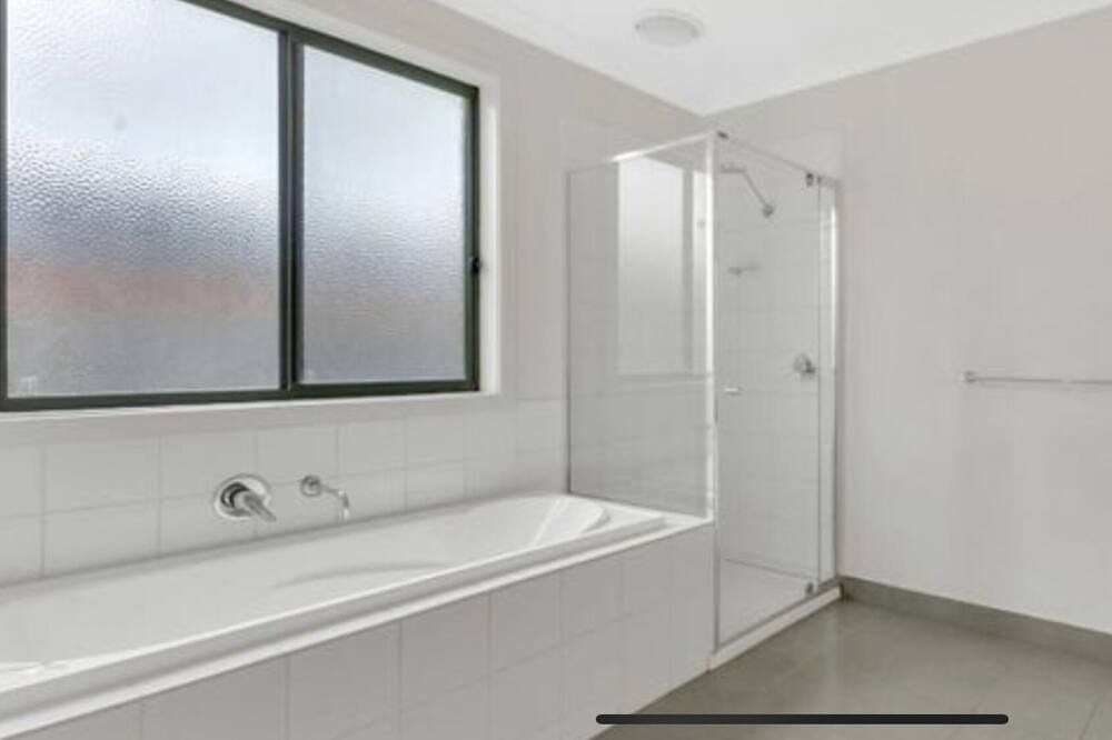 Photo of Bathroom in Truganina