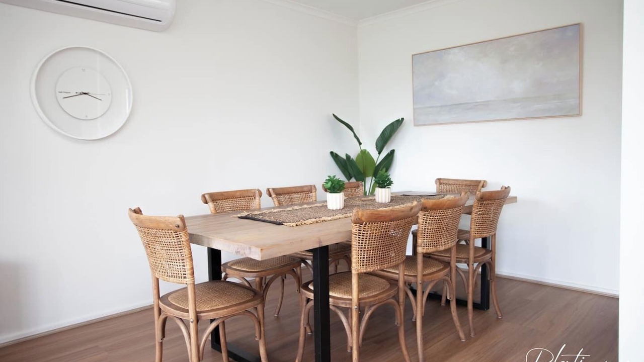 Photo of Others in Indented Head