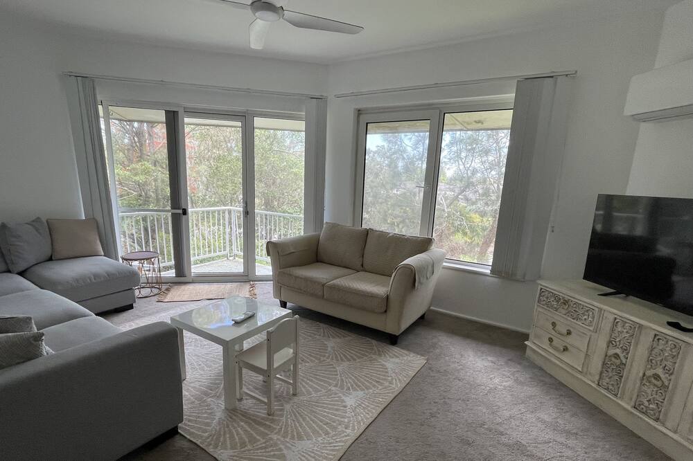 Photo of Livingroom in Mona Vale
