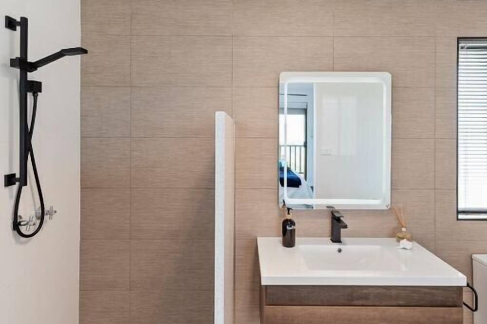 Photo of Bathroom in Silver Sands