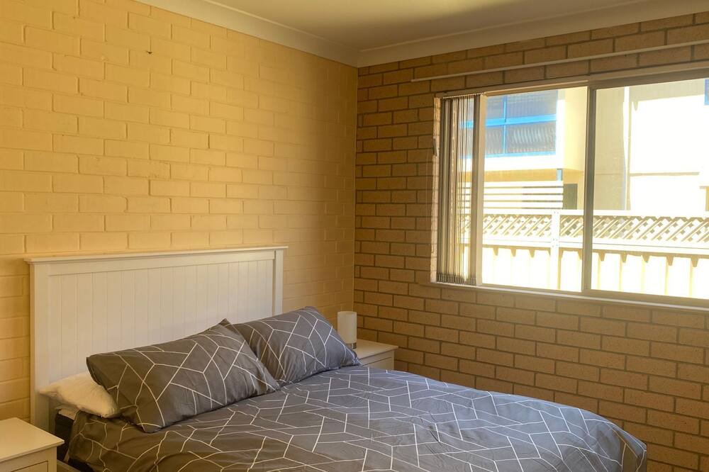 Photo of Bedroom in Batehaven