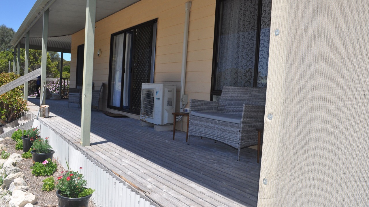 Photo of Patio Balcony in Island Beach