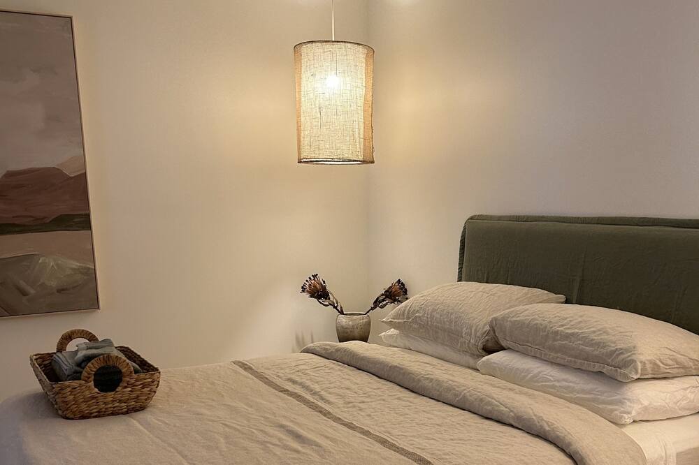 Photo of Bedroom in Golden Point