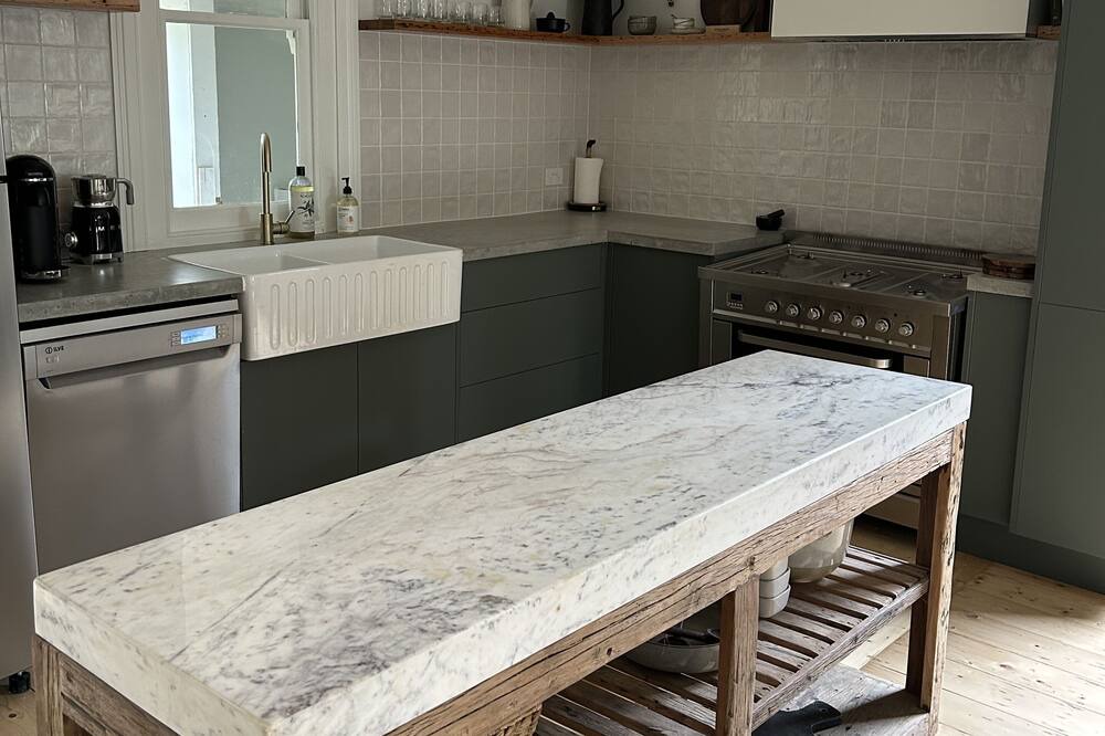 Photo of Kitchen in Golden Point