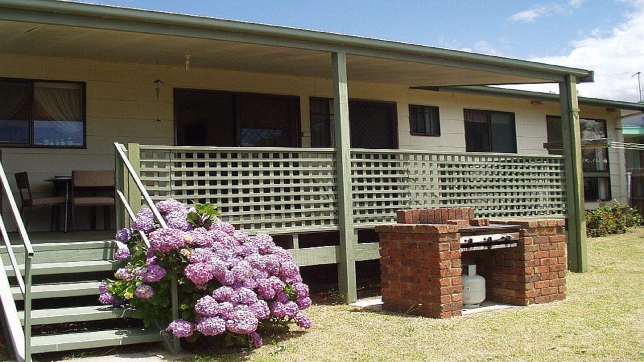 Photo of Outdoor in Indented Head