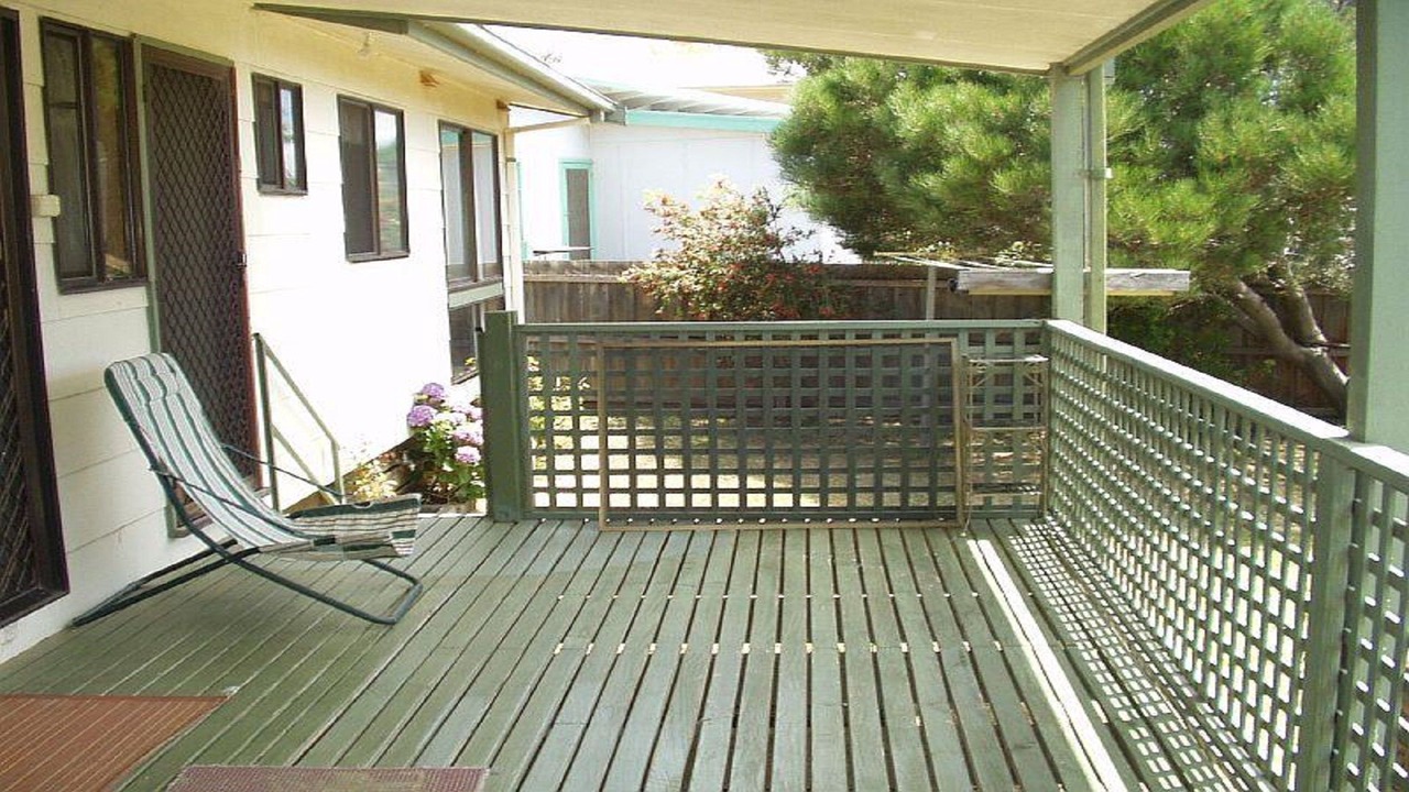 Photo of Outdoor in Indented Head