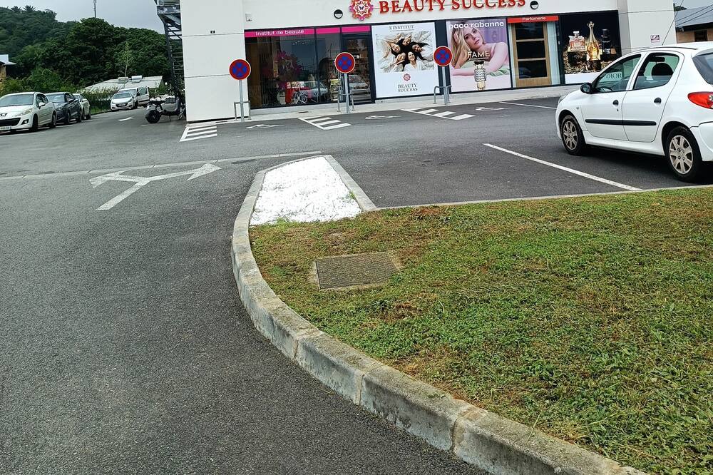 Photo of Outdoor in Cayenne