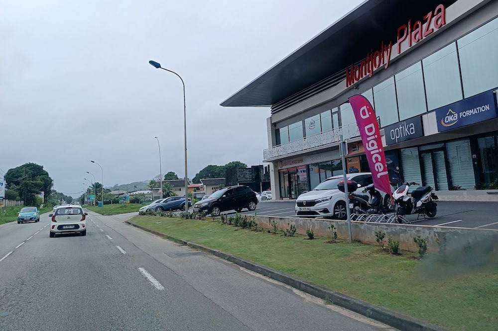 Photo of Others in Cayenne