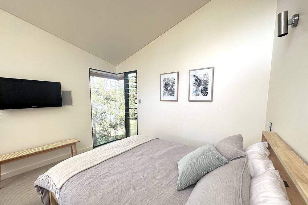 Photo of Bedroom in Bar Point