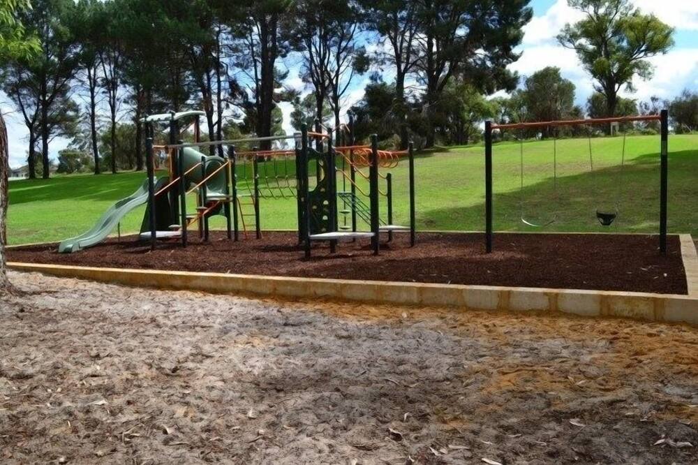 Photo of Others in Bassendean