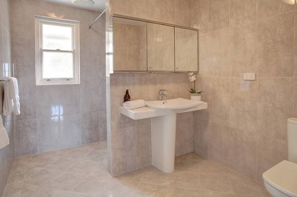 Photo of Bathroom in Port Lincoln