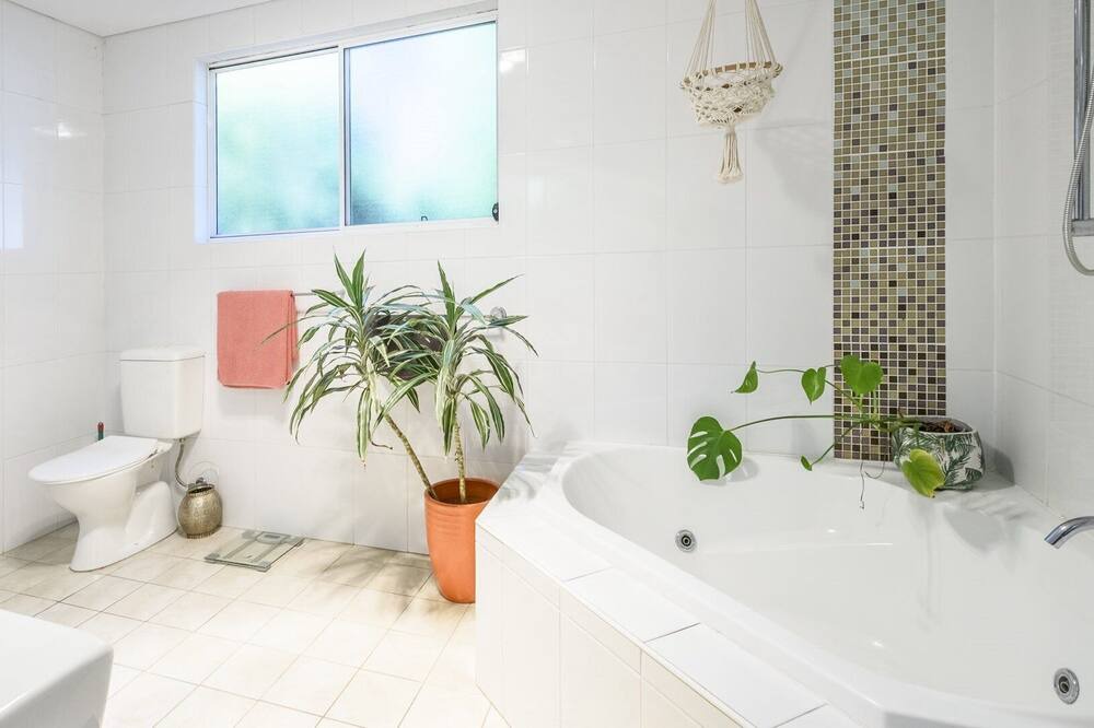 Photo of Bathroom in Macmasters Beach