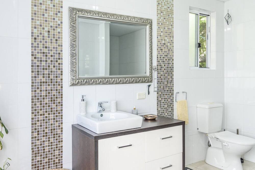 Photo of Bathroom in Macmasters Beach