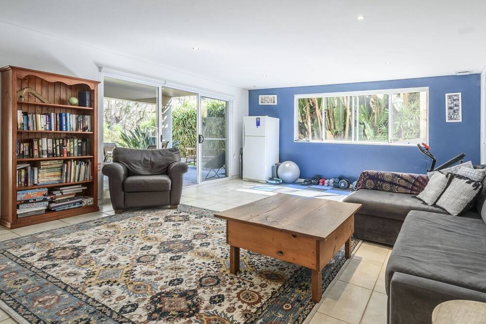 Photo of Livingroom in Macmasters Beach