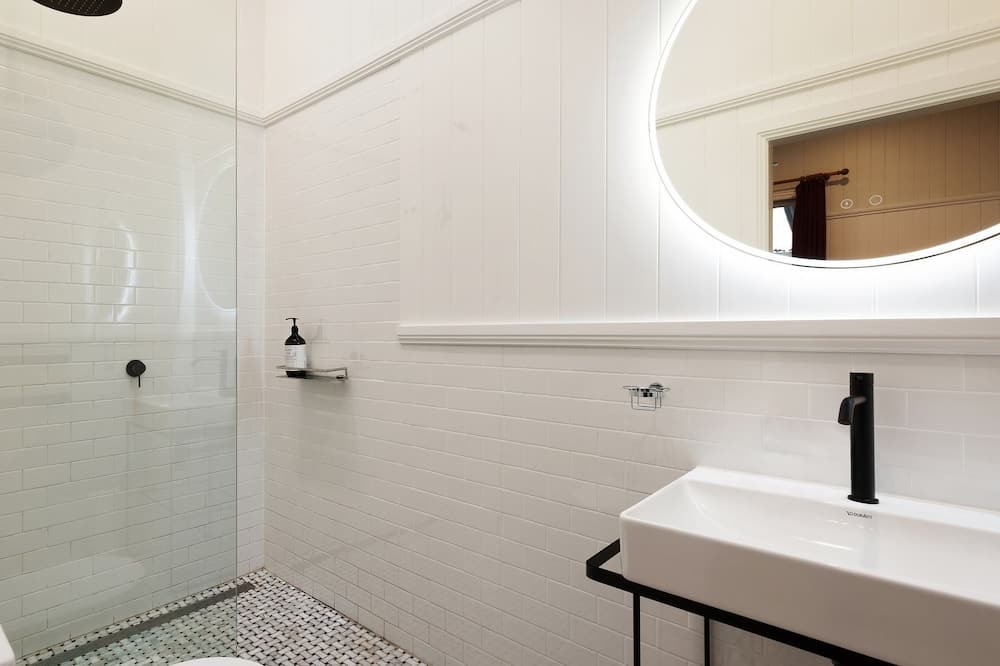 Photo of Bathroom in Federal