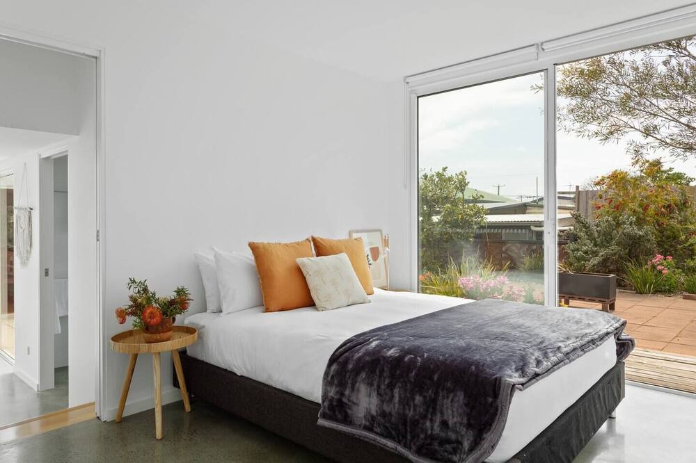 Photo of Bedroom in Opossum Bay