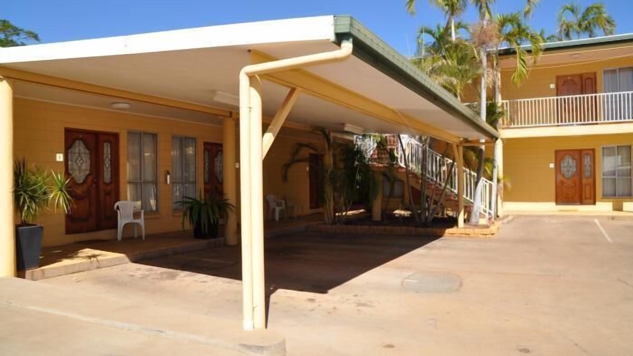Photo of Buildings in Townview