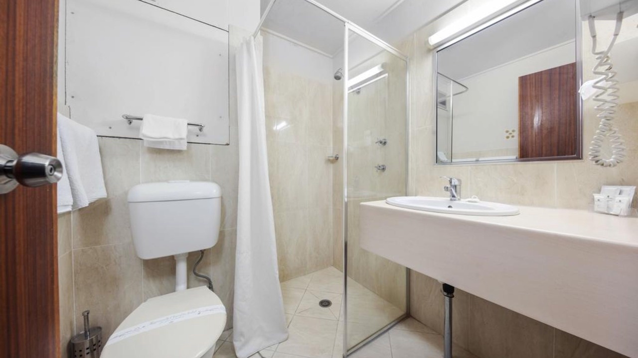 Photo of Bathroom in Hawker