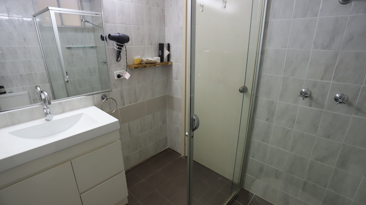 Photo of Bathroom in Mayfield West