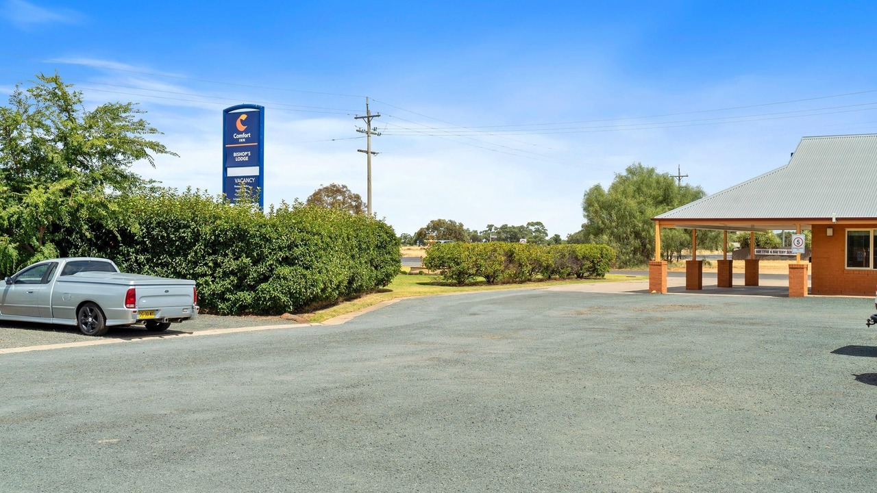 Photo of Outdoor in Hay South