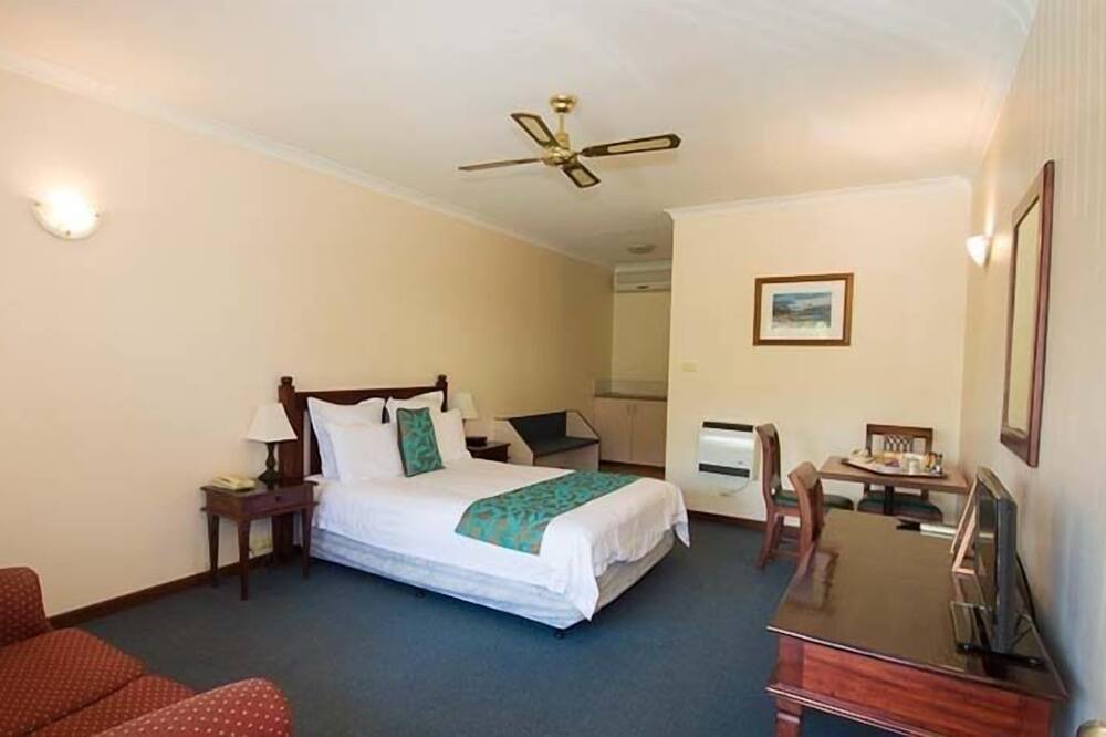 Photo of Bedroom in Walpole