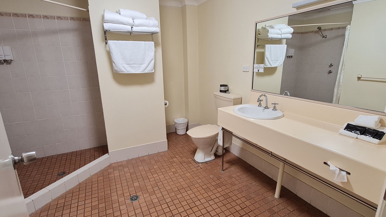 Photo of Bathroom in West Tamworth