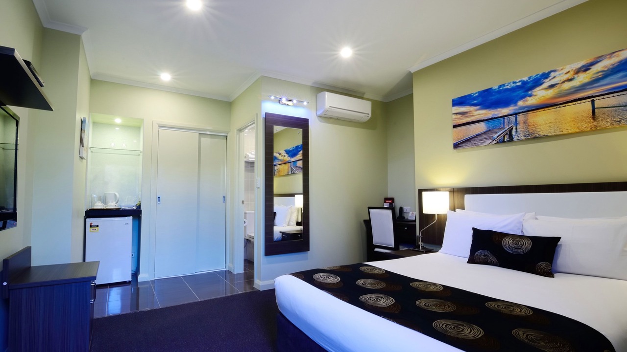 Photo of Bedroom in Parkville