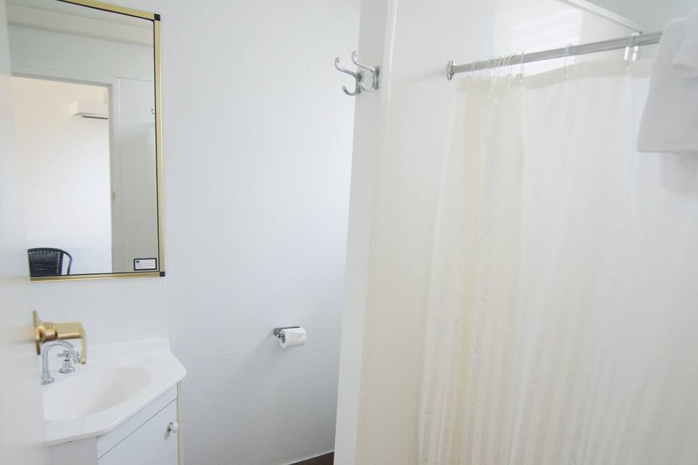 Photo of Bathroom in West Mackay
