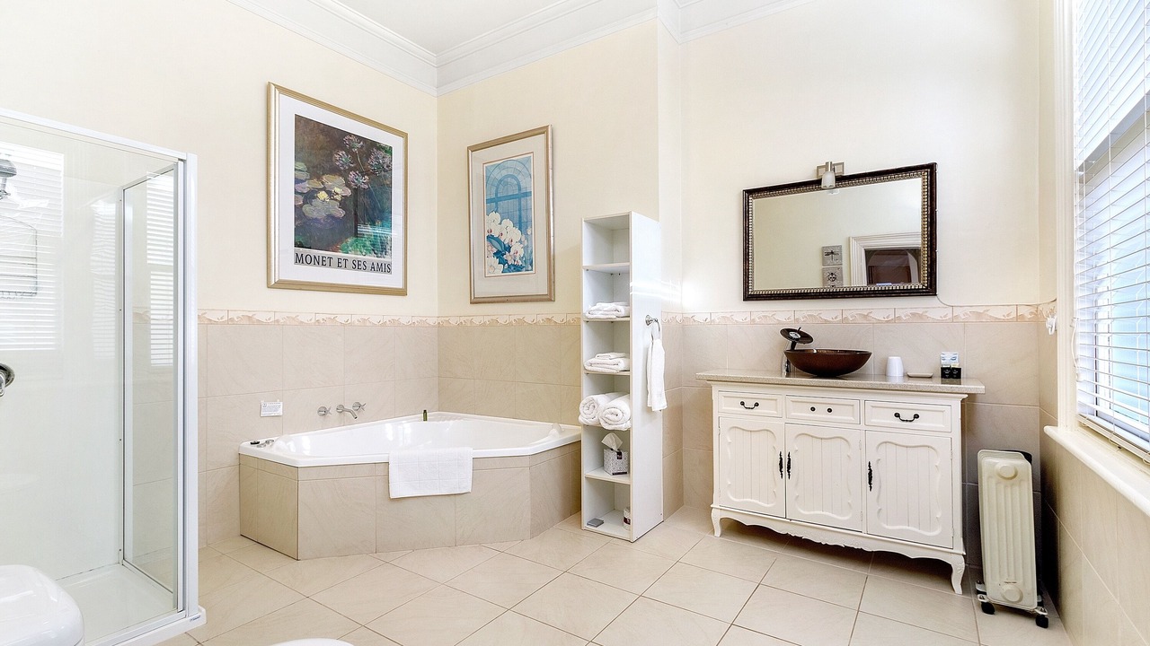 Photo of Bathroom in Penguin