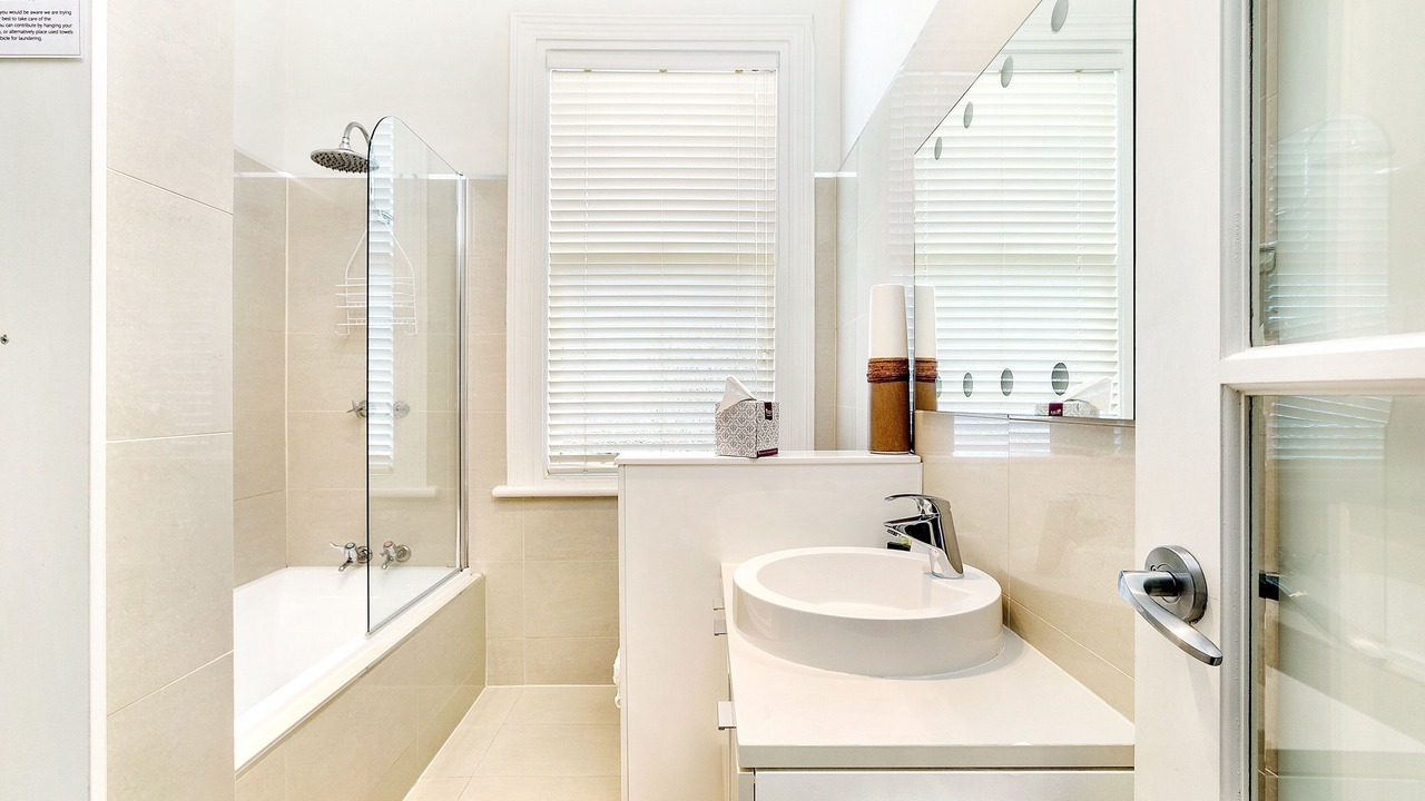 Photo of Bathroom in Penguin