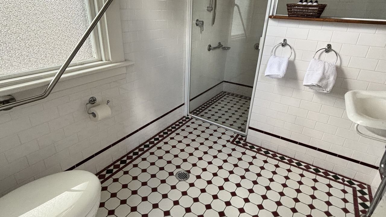 Photo of Bathroom in Armidale