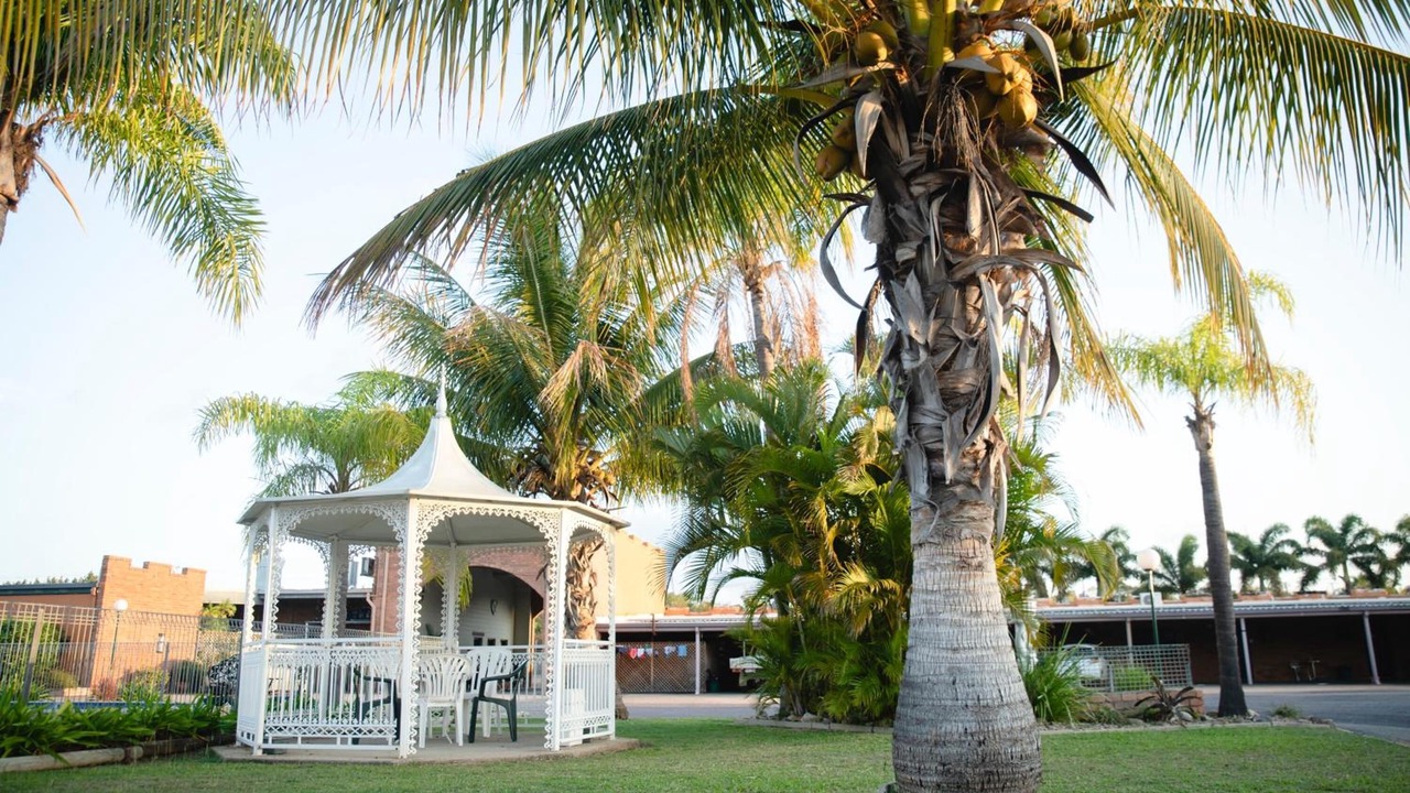 Photo of Outdoor in Bowen