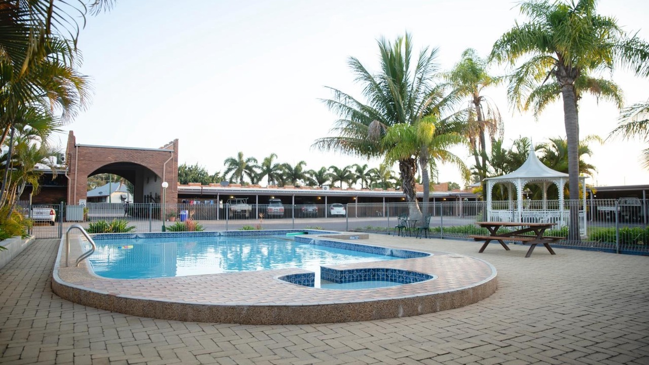 Photo of Outdoor in Bowen