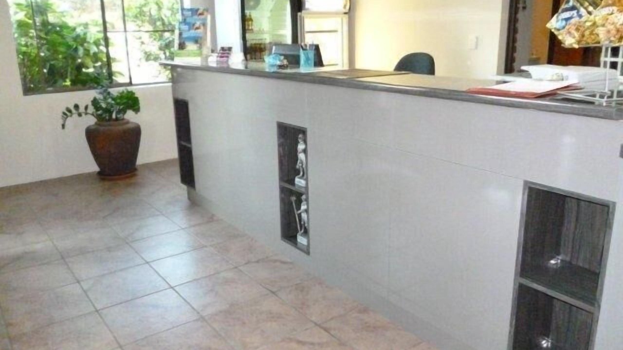 Photo of Others in Bowen
