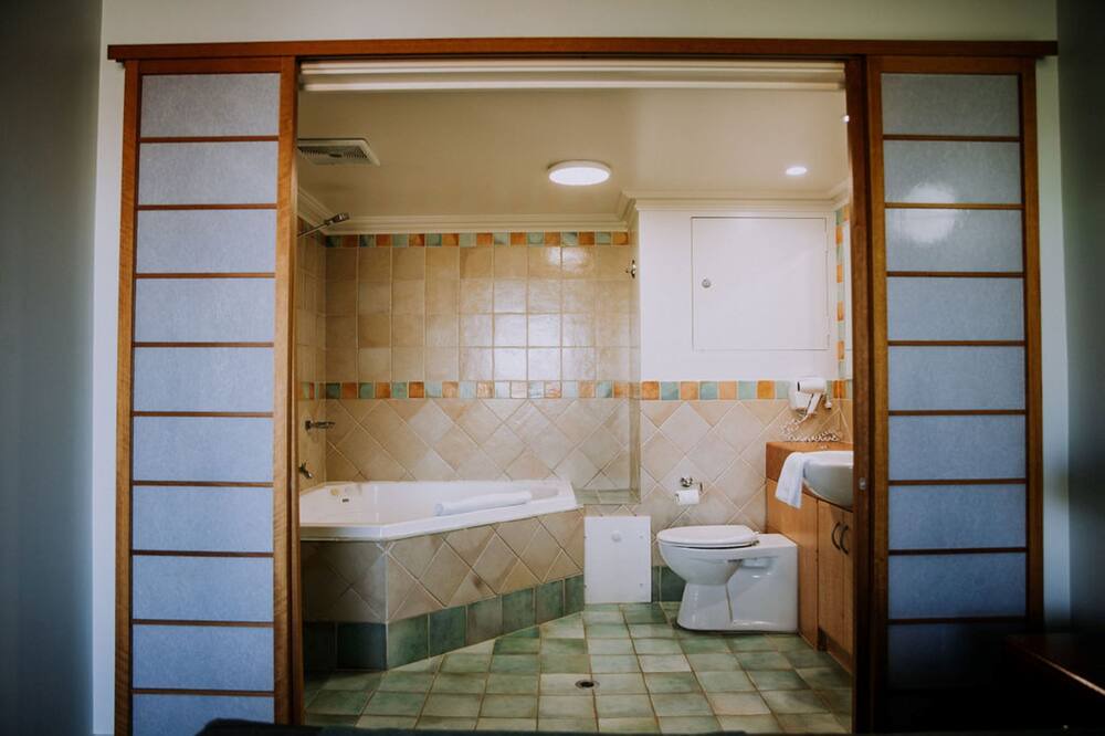 Photo of Bathroom in Esperance