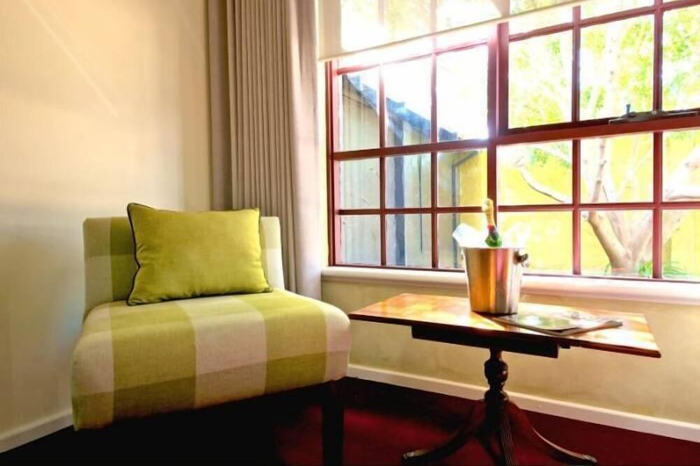 Photo of Livingroom in Mahogany Creek