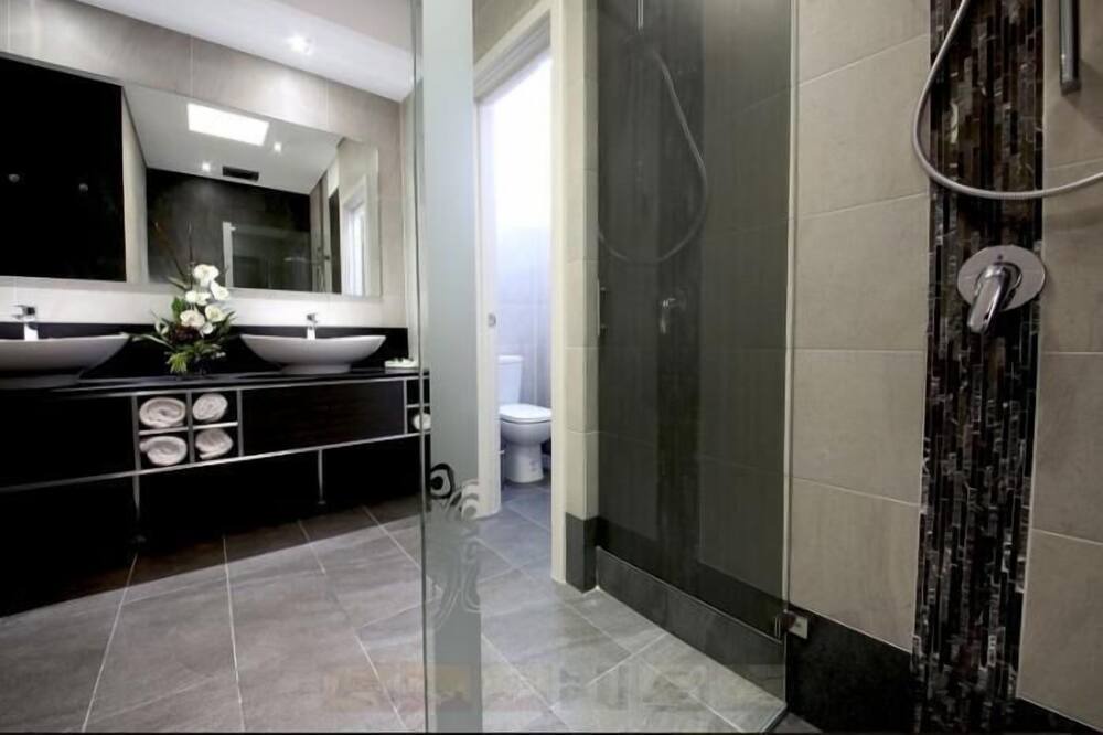 Photo of Bathroom in Mahogany Creek