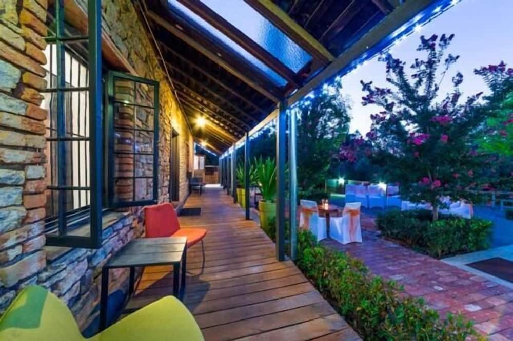 Photo of Patio Balcony in Mahogany Creek