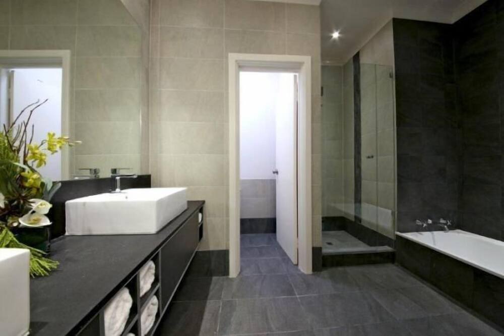 Photo of Bathroom in Mahogany Creek