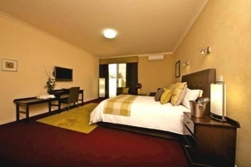 Photo of Bedroom in Mahogany Creek