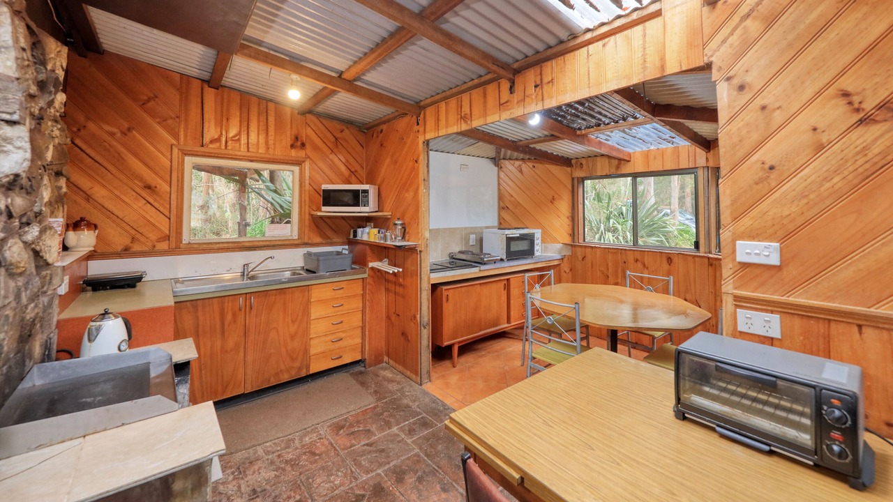 Photo of Kitchen in Crayfish Creek
