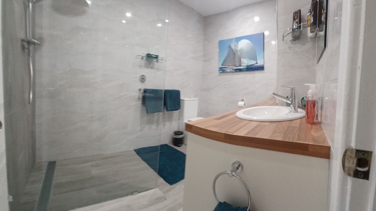 Photo of Bathroom in Rockingham