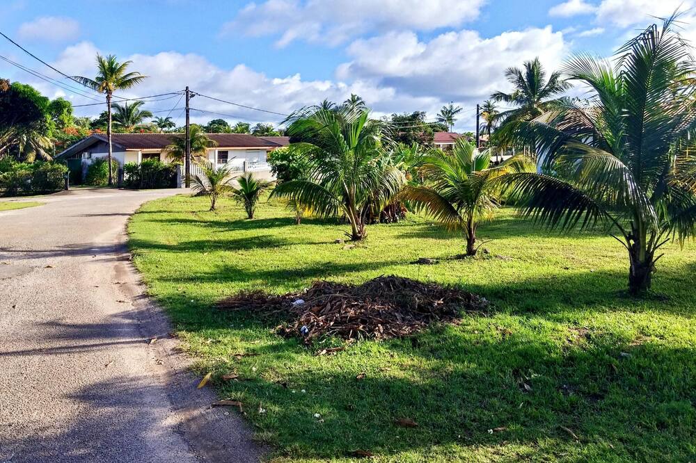 Photo of Others in Cayenne