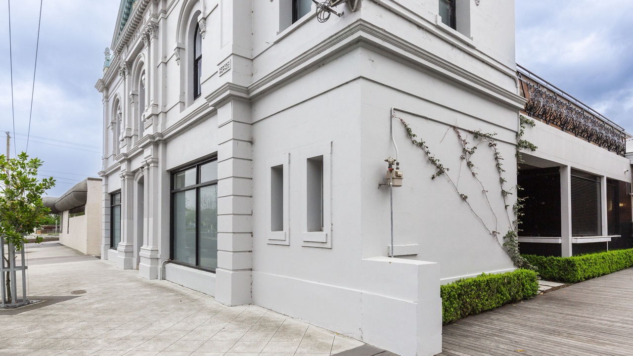 Photo of Outdoor in Sale