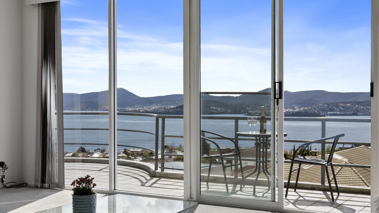 Photo of Others in Sandy Bay
